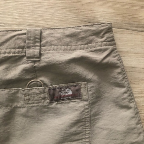 The North Face Women’s Khaki Cargo Shorts - Picture 6 of 9